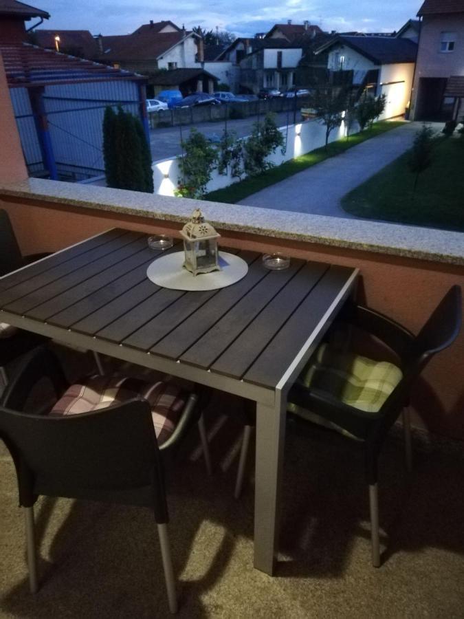 Guest House Lucija Buzin Exterior foto